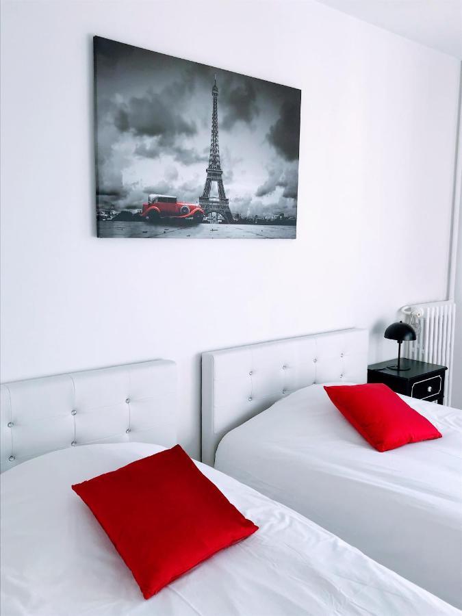 Luxe Eiffel Tower And Seine River Apartamento Paris Exterior foto